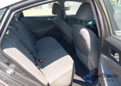 2013 Hyundai Sonata Gls z USA, uszkodzony, nr VIN 5NPEB4AC8DH635251